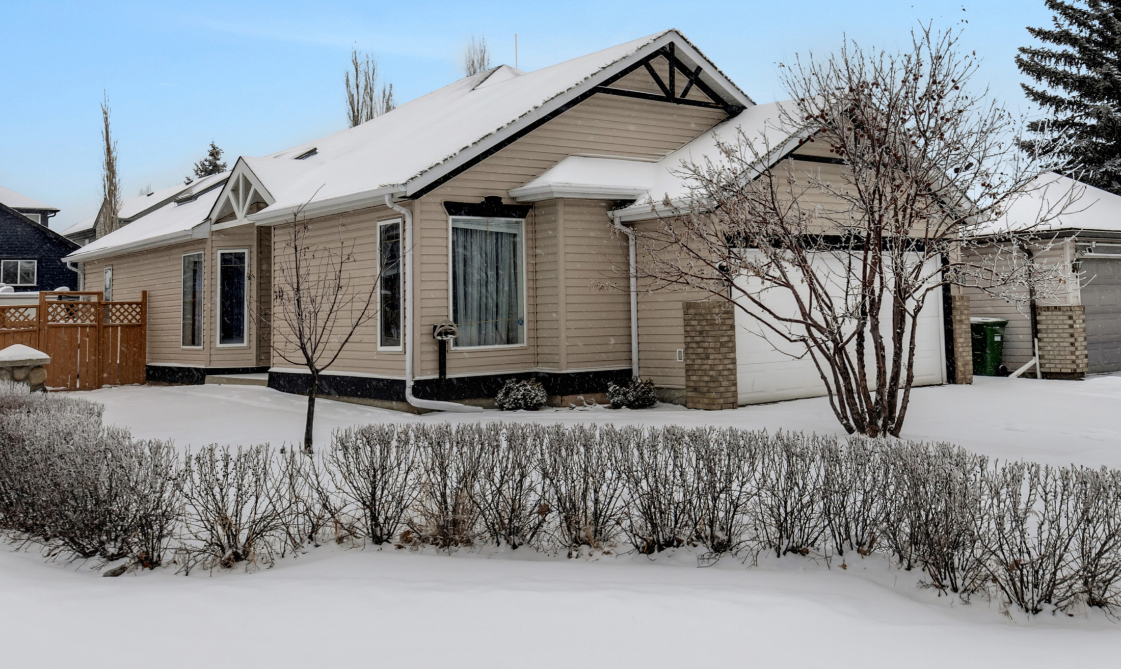 226 Somerset Drive SW